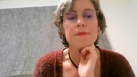 Snapshot of ameliaishka chatting on October 10, 2:16 am Ameliaishka online show from October 10, 2:16 am