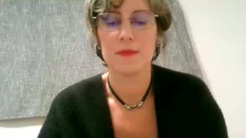 Snapshot of ameliaishka chatting on October 6, 4:18 am Ameliaishka online show from October 6, 4:18 am