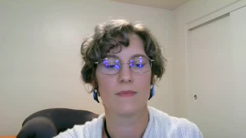 Snapshot of ameliaishka chatting on September 15, 3:59 am Ameliaishka online show from September 15, 3:59 am