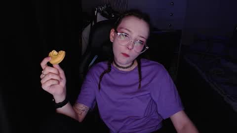 Amelia online show from November 26, 3:18 am