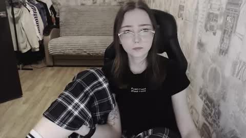Snapshot of ameliakamishiro chatting on January 8, 2:14 pm Amelia online show from January 8, 2:14 pm