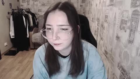 Snapshot of ameliakamishiro chatting on March 4, 7:54 pm Amelia online show from March 4, 7:54 pm