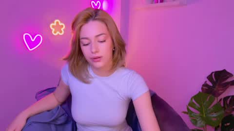 ameliarosaline online show from May 26, 3:28 am