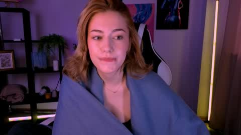 ameliarosaline online show from May 19, 2:18 am