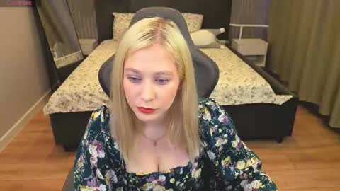 Amelia online show from July 22, 9:21 am