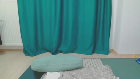 ameliesander online show from February 13, 12:23 am