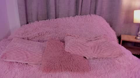 Amelia online show from September 15, 12:30 am