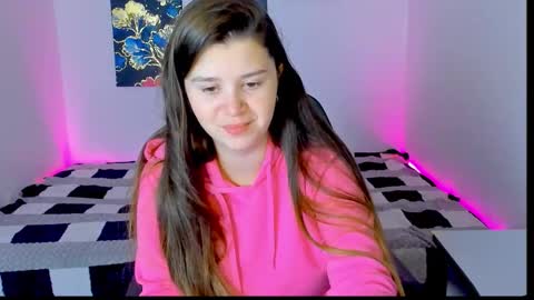 Snapshot of amellymillyy chatting on October 4, 9:08 pm amellymillyy online show from October 4, 9:08 pm