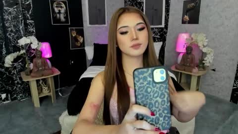 Claire online show from December 3, 7:11 am