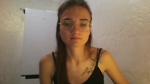 Julia  online show from October 30, 6:20 pm