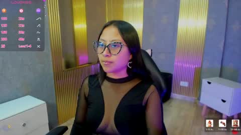 amhira_tay online show from May 25, 7:13 pm