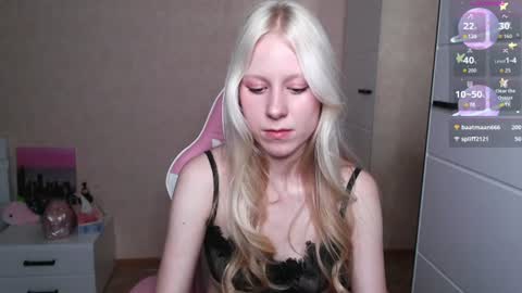  MY NAME IS AMILI WELCOME TO MY ROOM online show from July 25, 6:37 pm