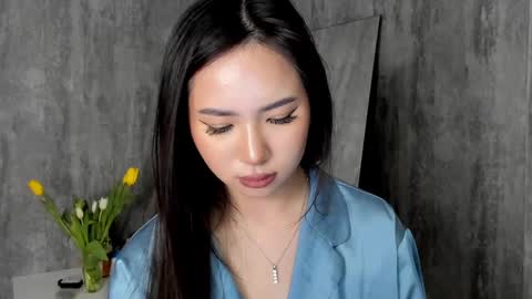 Amina online show from March 9, 6:00 pm