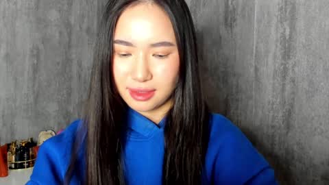 Amina online show from December 19, 9:40 am