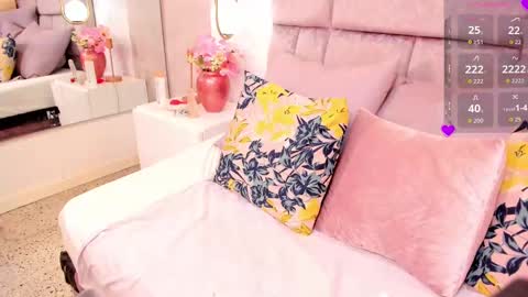 Snapshot of amina_westt chatting on October 7, 9:41 pm Amina online show from October 7, 9:41 pm