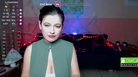 Amina online show from October 31, 1:04 pm