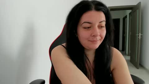 Amiraisa online show from March 4, 9:16 am