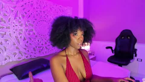 amirajones online show from May 27, 1:57 am