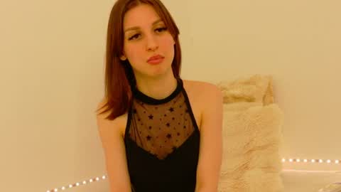 ammellia_x online show from July 28, 11:17 am