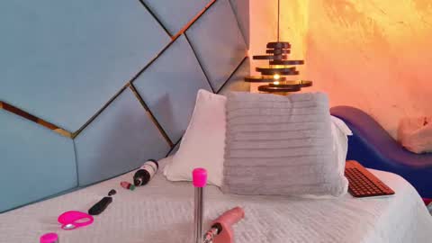 Snapshot of ammy_durand chatting on October 16, 9:06 pm ammy durand online show from October 16, 9:06 pm