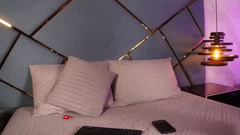 ammy durand online show from November 18, 7:04 pm