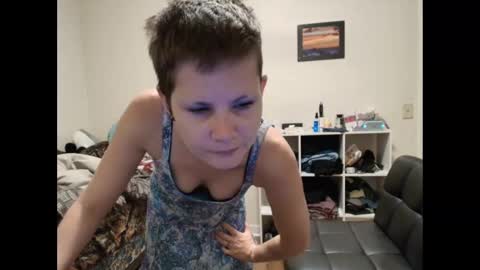 Snapshot of amoramystic chatting on September 17, 3:59 am Amora Mystic online show from September 17, 3:59 am