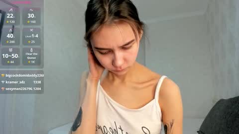 Amy online show from September 25, 1:43 pm