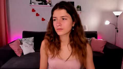 Snapshot of amy_cute_cat chatting on September 17, 9:18 am Amy online show from September 17, 9:18 am