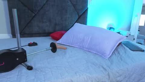 Amy online show from March 27, 3:24 pm