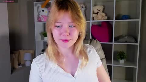 Snapshot of amy_kimberlly chatting on September 15, 12:08 am Amy online show from September 15, 12:08 am