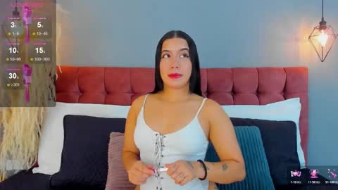 amy_leah_ online show from February 17, 3:17 am