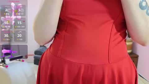 Snapshot of amy_lovelydoll chatting on October 13, 9:50 pm Amy online show from October 13, 9:50 pm