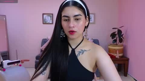 Snapshot of amy_lovelydoll chatting on October 18, 7:59 pm Amy online show from October 18, 7:59 pm