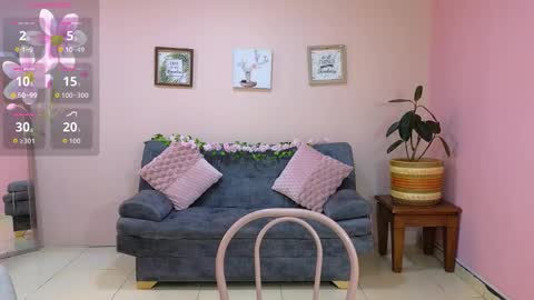 Snapshot of amy_lovelydoll chatting on October 9, 9:19 pm Amy online show from October 9, 9:19 pm