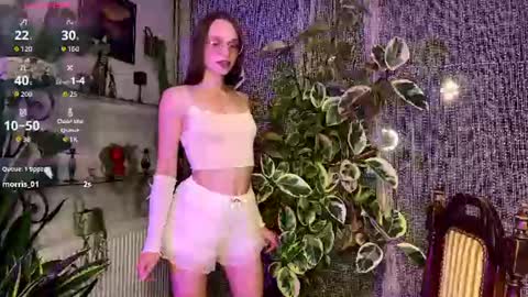 Amy online show from August 3, 6:13 pm
