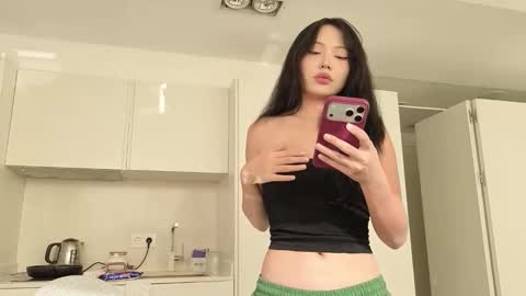 girl next door named Amy online show from January 18, 2:13 pm