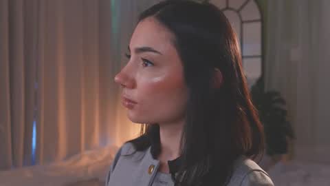 Amy Armstrong online show from November 28, 8:45 pm