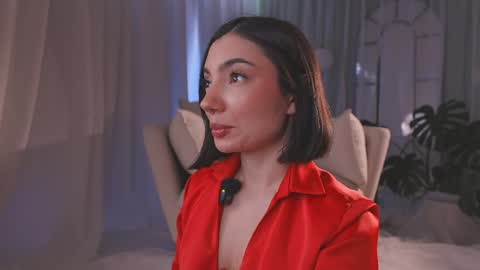 Amy Armstrong online show from April 11, 10:13 pm