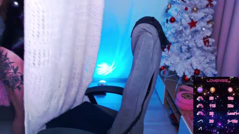 Snapshot of amyboop_ chatting on January 12, 6:37 pm Amy is here my telegram chanel - online show from January 12, 6:37 pm