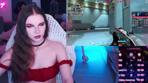 Snapshot of amyboop_ chatting on December 7, 7:32 pm Amy is here my telegram chanel - online show from December 7, 7:32 pm