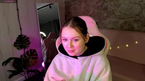 amycherryberry online show from January 17, 1:13 am