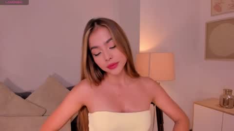 Amy  online show from December 1, 8:11 pm