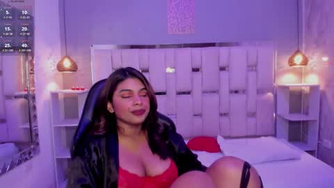 amyevan_ online show from September 22, 10:52 pm