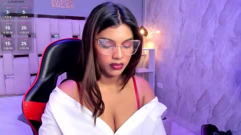 amyevan_ online show from October 18, 10:11 pm