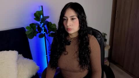 Aleja  online show from March 22, 11:22 pm