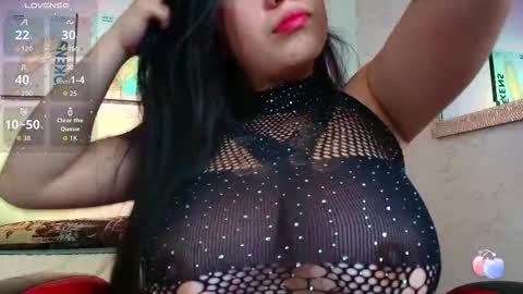 amytorres_ online show from December 22, 8:56 pm