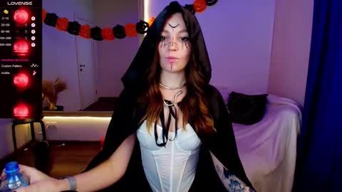 Angie online show from October 30, 2:47 am