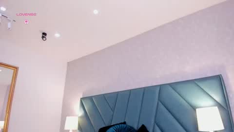 An Valkiria online show from November 6, 12:44 pm