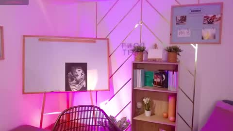 Ana online show from March 28, 8:36 am