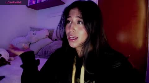 Snapshot of ana_m_ chatting on January 7, 2:42 am Ana online show from January 7, 2:42 am
